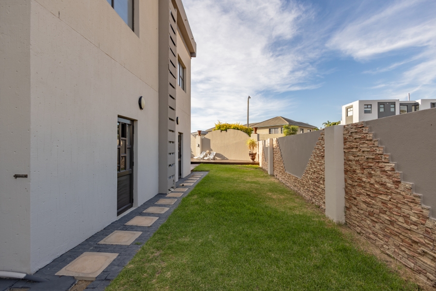 4 Bedroom Property for Sale in Baronetcy Estate Western Cape